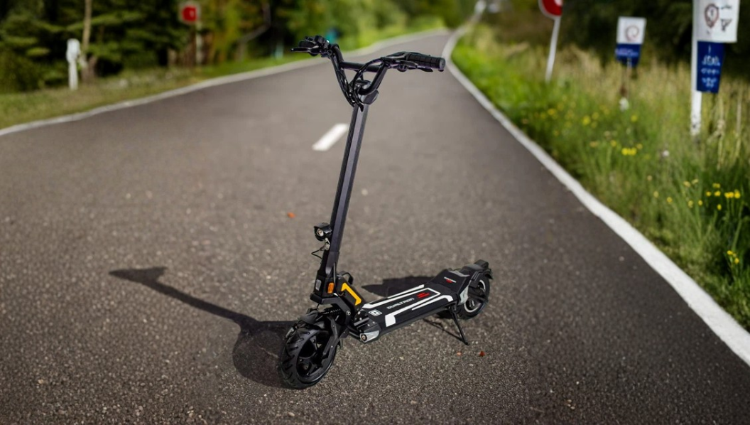 Holiday Deals & Buying Guide: How to Choose the Right Scooter